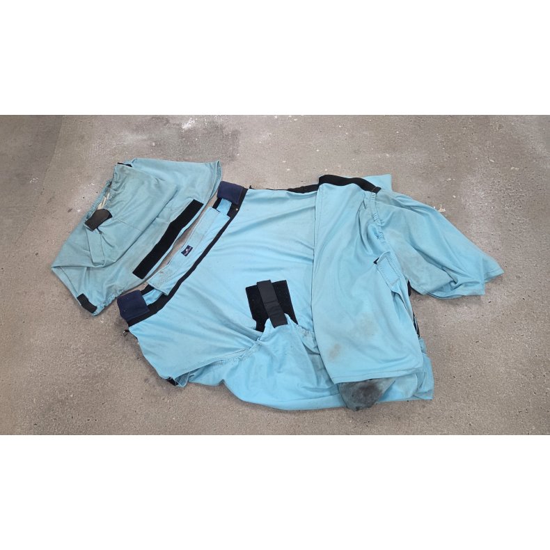 Snoggy Hood Eksemd�kken, har syning p� halsen str. 135