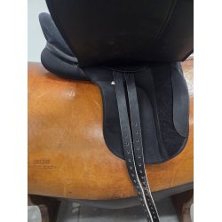 Cl. House Dressursadle Bred Bom 16,5"