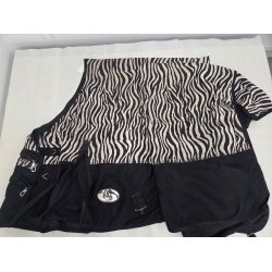 AB Zebra Regndkken str. 165 med sm huller. Brugt