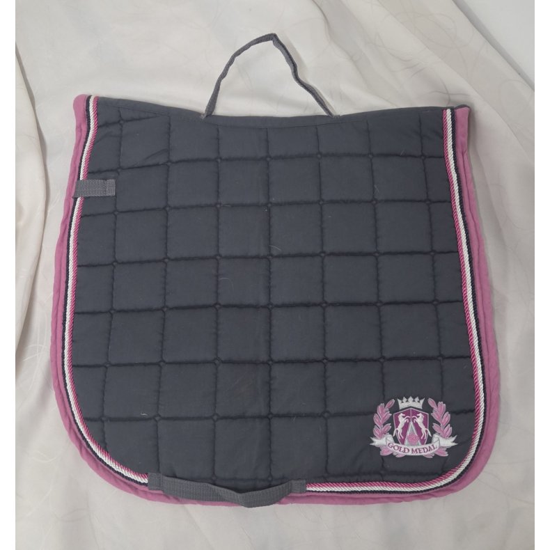 Pude med Hank lavet af Underlag