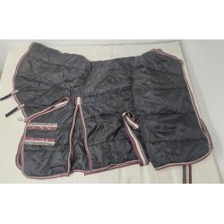 Staldd�kken med fast hals str. 135