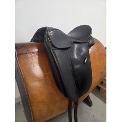 Wintec Isl�nder Sadel 17" med Sort Kopjern