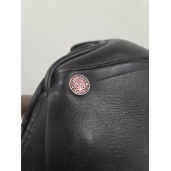 ClaridgeHouse Dressursadel 17" Sort Kopjern (Kan skiftes) Anl�gsflade p� 45 cm.