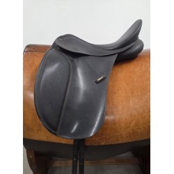 Wintec Dressursadel 17"  Hvidt Kopjern ca. 45 cm. i anl�gsflade