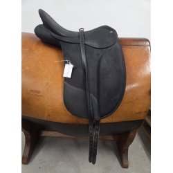 Wintec Dressursadel 16,5"  Bl�t Kopjern ca. 45 cm. i anl�gsflade