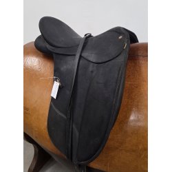 Wintec Dressursadel 16,5"  Bl�t Kopjern ca. 45 cm. i anl�gsflade