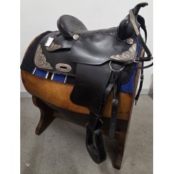 Sort Western Sadel Inkl. Underlag - Gjord - Fort�j og Trense Pris 9000 Kr.