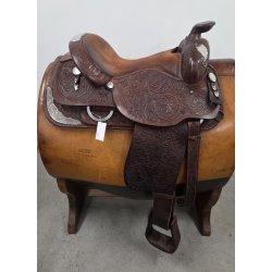 R�d/Brun  Western Sadel  Pris 4000 Kr.