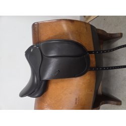 Kentaur Pony Dressur 15" Bomvidde 2 38 cm. i anl�gsflade. TILBUD 10.000 Kr.