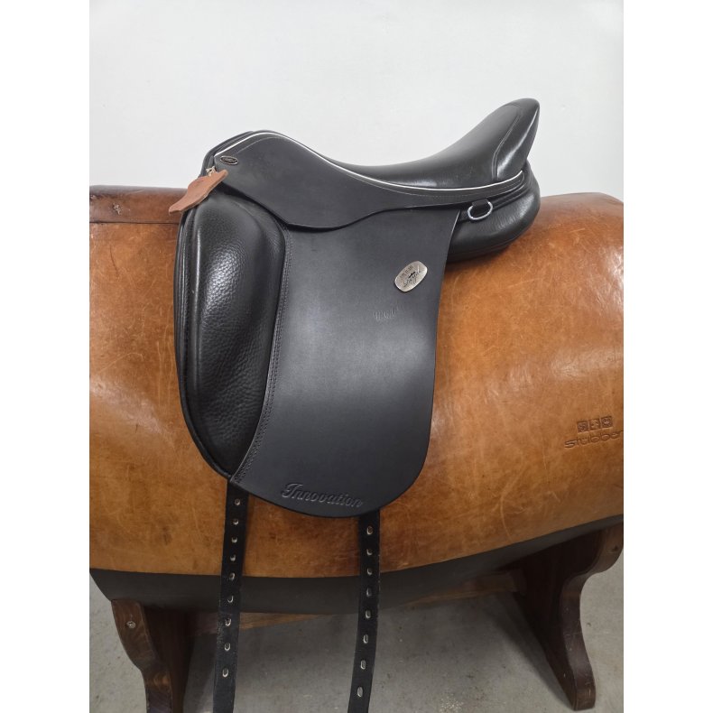 Hilbar Royal Innovation 17" Mellem/Bred Bom 45 cm. i Anl�gsflade. PRIS 10.000 kr.