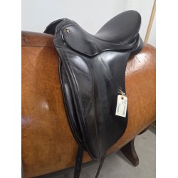 Theo Sommer Magnus Dressur 16" Smal Bom 45 cm. i anl�gsflade. 3.000 Kr