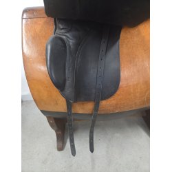 Theo Sommer Magnus Dressur 16" Smal Bom 45 cm. i anl�gsflade. 3.000 Kr