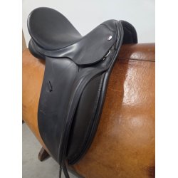 Spalding Dressur Sadle 17" Fit 3 Mellem-Bred Anl�gsflade 44 cm.