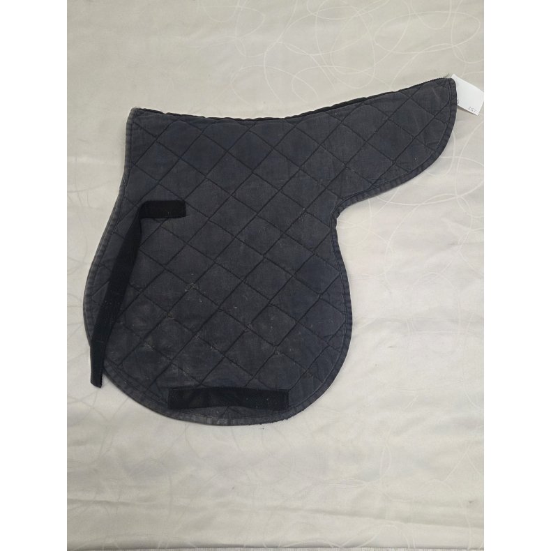 Sadelformet Underlag 17"