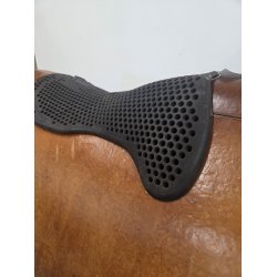 Eques Sadel Pad med Front Rise 17"