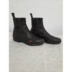 Tonic St�vler og Leggins Sko Str. 39 Leggins Str. M 41 cm. Lang Og 30 cm. Brede