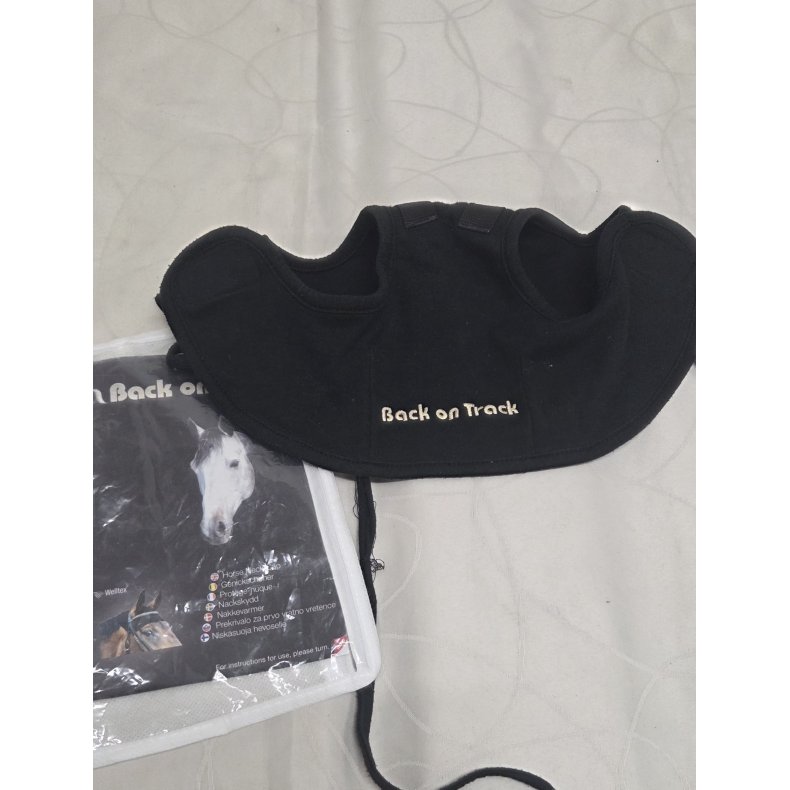 BOT Nakke- Pandevarmer til Hest Str. M