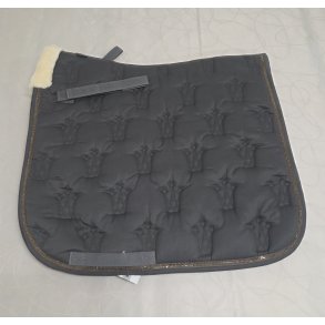 Horze Dressurunderlag Med Fake Lam og Glimmer Str. 17