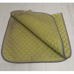 Dressurunderlagt Lysegr�nt Str. 17" OBS Har Lidt Misfarvning