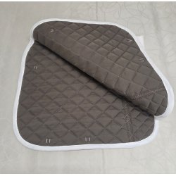 Hvidt Dressurunderlag Med Glimmerstribe Str. 17"