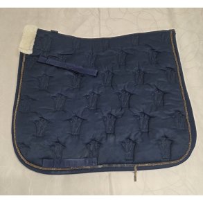 Horze Dressurunderlag Med Fake Lam og Glimmer Str. 17