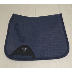 HKM Dressurunderlag i M�rkebl� Velour Str. 17"