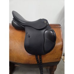 Kentaur Apollon Springsadle 17,5" Bom Str. 4 Anl�gsflade 44 cm. Brugt Kun 8 Gange Inkl. Originalt Overtr�k.