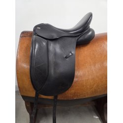 JC Dressursadle Bred Talje 16" Mellem - Bred Bom 43-44 Cm i anl�gsflade 