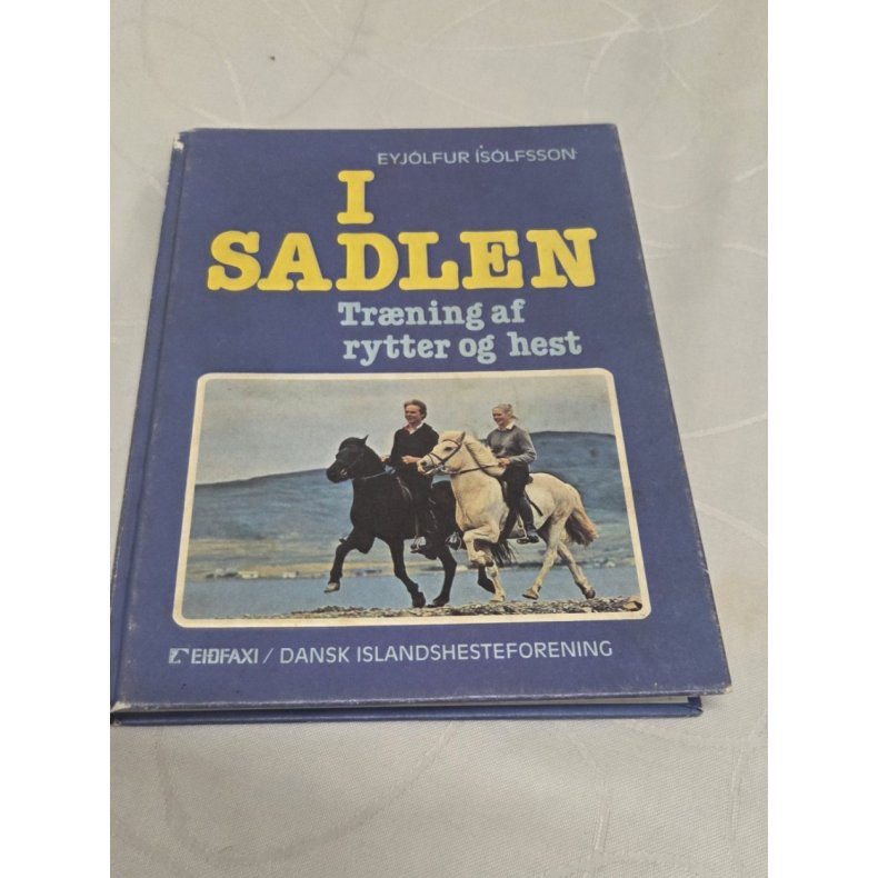 "I sadlen" - "� Hestbaki" � by Eyj�lfur �s�lfsson 