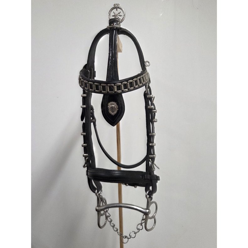 H�ndsyet K�retrense med fine detaljer str. Cob