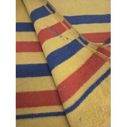 Uld Skridtt�ppe, lidt huller men ellers rigtigt fint