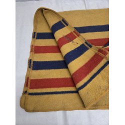 Uld Skridtt�ppe, lidt huller men ellers rigtigt fint