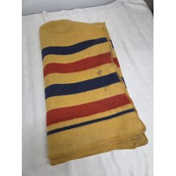 Uld Skridtt�ppe, lidt huller men ellers rigtigt fint