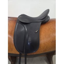 Wintec Dressursadle 17" med Hvidt Kopjern Anl�gsflade 43 cm Flot og Velholdt