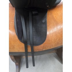 Wintec Dressursadle 17" med Hvidt Kopjern Anl�gsflade 43 cm Flot og Velholdt