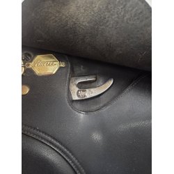 Wintec Dressursadle 17" med Hvidt Kopjern Anl�gsflade 43 cm Flot og Velholdt