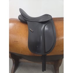 Wintec Dressursadle 17" med Hvidt Kopjern Anl�gsflade 43 cm Flot og Velholdt