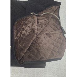Kentucky Luksus Showd�kken 160g. Quiltet og Imiteret Pels Str. 140 OBS Mangler Gjord