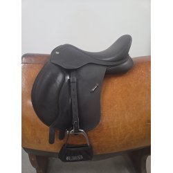 Wintec 500 Pony Inkl. Webbers, B�jler og B�jle Cover 15" Bl� Kop Jern (Medium-Bred) Anl�gsflade 42 cm.