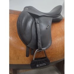 Wintec 500 Pony Inkl. Webbers, B�jler og B�jle Cover 15" Bl� Kop Jern (Medium-Bred) Anl�gsflade 42 cm.