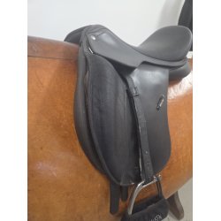 Wintec 500 Pony Inkl. Webbers, B�jler og B�jle Cover 15" Bl� Kop Jern (Medium-Bred) Anl�gsflade 42 cm.