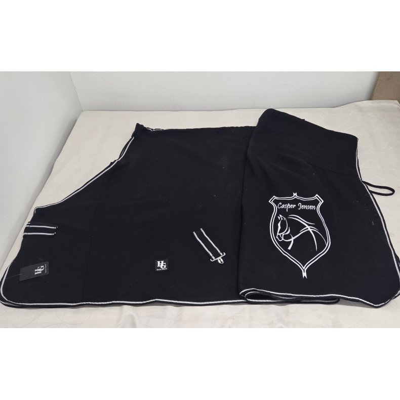 HorseGuard Fleeced�kken med Sponsor Logo Str. 145 Nyt OBS Mangler Gjorde