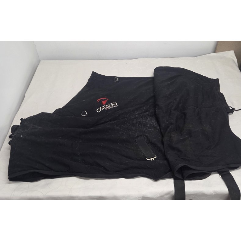 Catago Fir-Tech d�kken 155 cm. Mindre skade indeni og der skal p�regnes vask.
