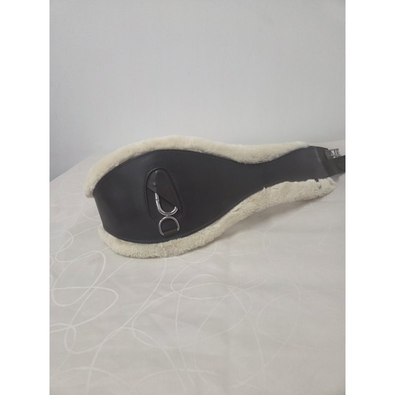 HorseGuard Gjord med lam Som Ny 120 cm. (f�les 10 cm kortere pga. lammets tykkelse)