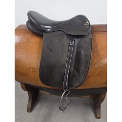 Astund Isl�nder Sadle Mellemdyb s�de, Stoppet med uld, 17" Medium Bom 48 cm. i anl�gsflade