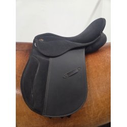 Globus Sadle 15,5" Sort Kopfjern 39 cm. i anl�gsflade.