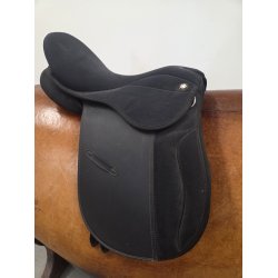 Globus Sadle 15,5" Sort Kopfjern 39 cm. i anl�gsflade.