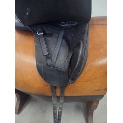 Wintec Isl�nder Sadel 17" med Sort Kopfjern 48 cm. i anl�gsflade