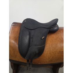 Wintec Isl�nder Sadel 17" med Sort Kopfjern 48 cm. i anl�gsflade
