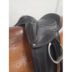 B�rnesadle / Ponypude inkl. nylonremme og b�jler 